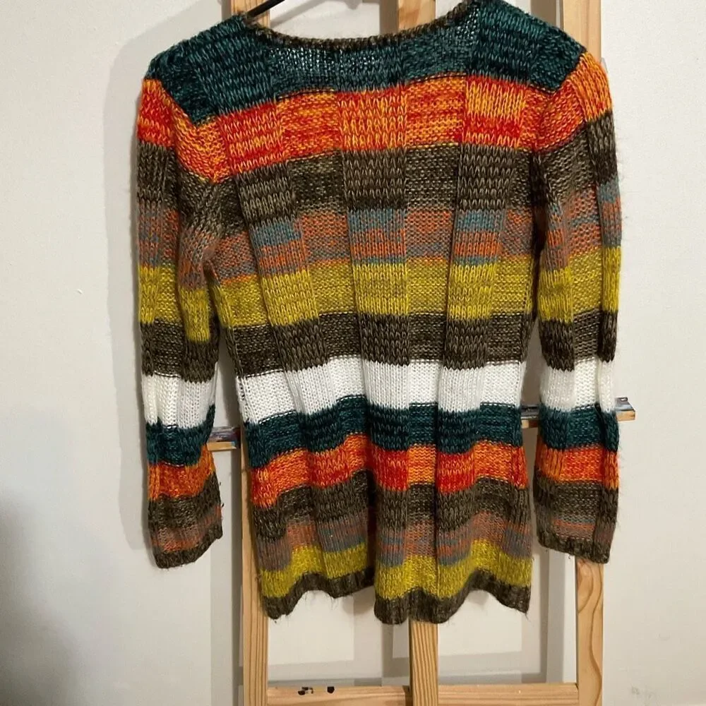 Ultra flirt tunic style sweater size XL juniors